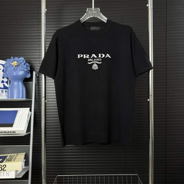 Picture of Prada Sweaters _SKUPradaM-3XLhgntx13748167